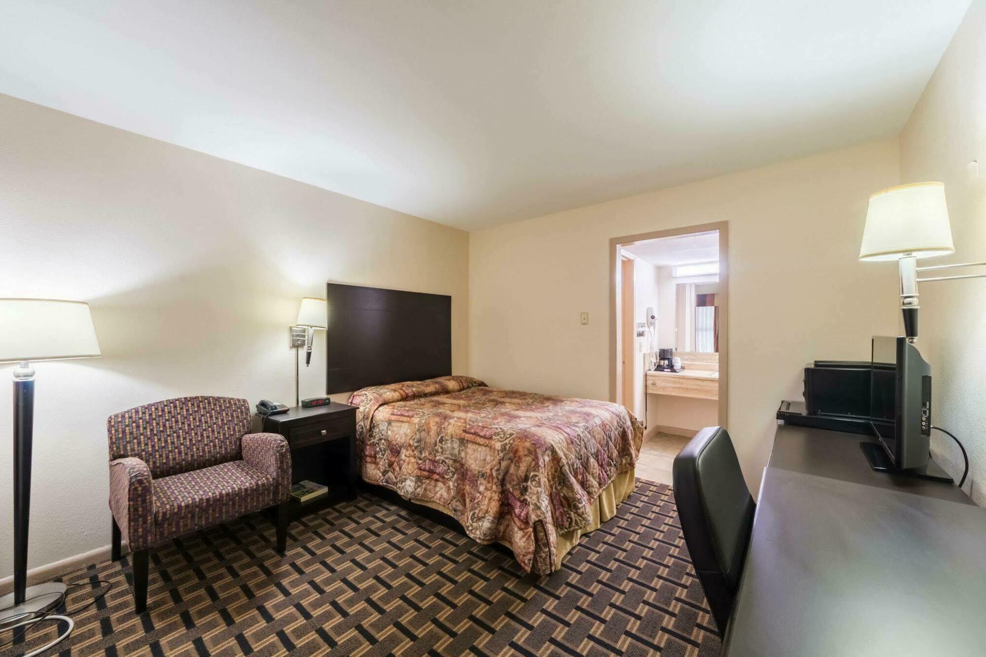 Rodeway Inn University Остин Экстерьер фото