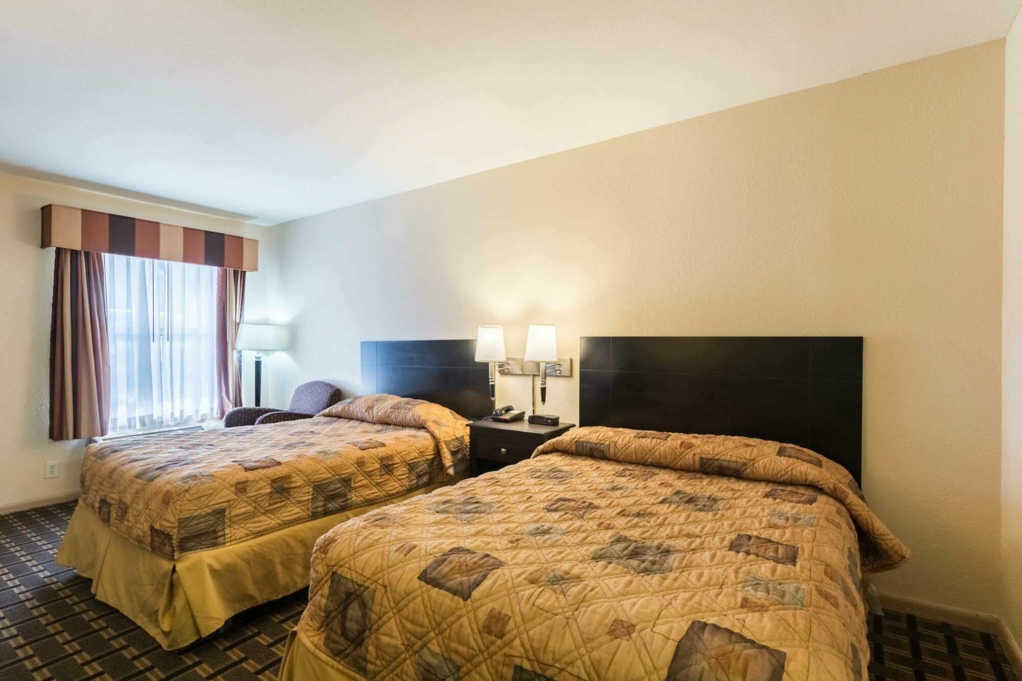 Rodeway Inn University Остин Экстерьер фото